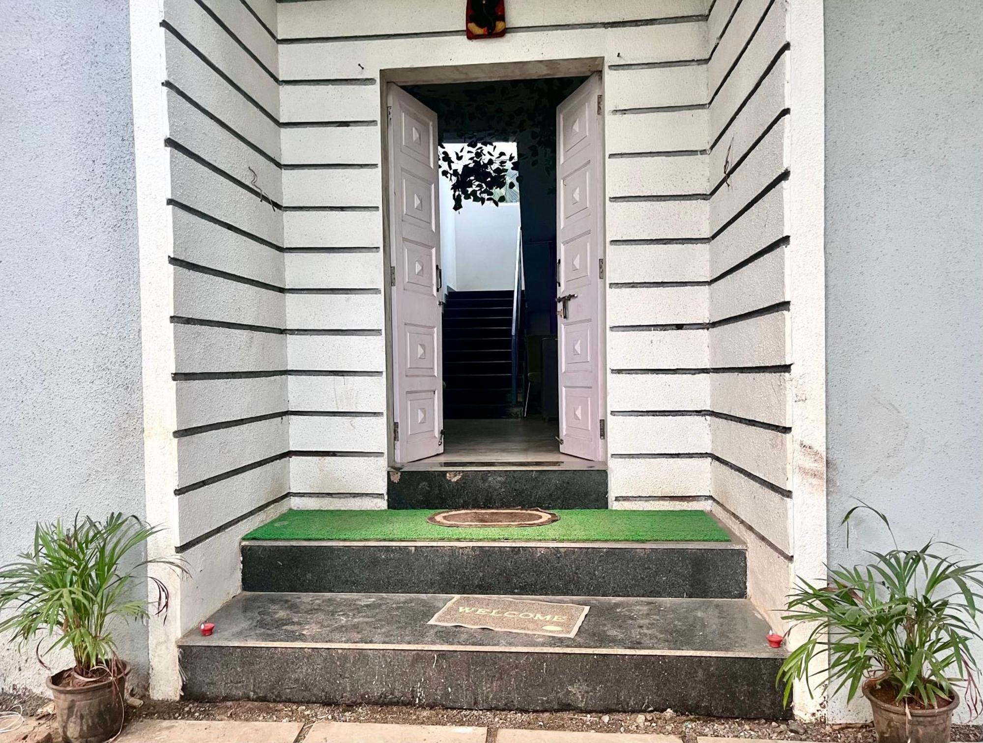 Seanest Hotel Alibag Exterior photo